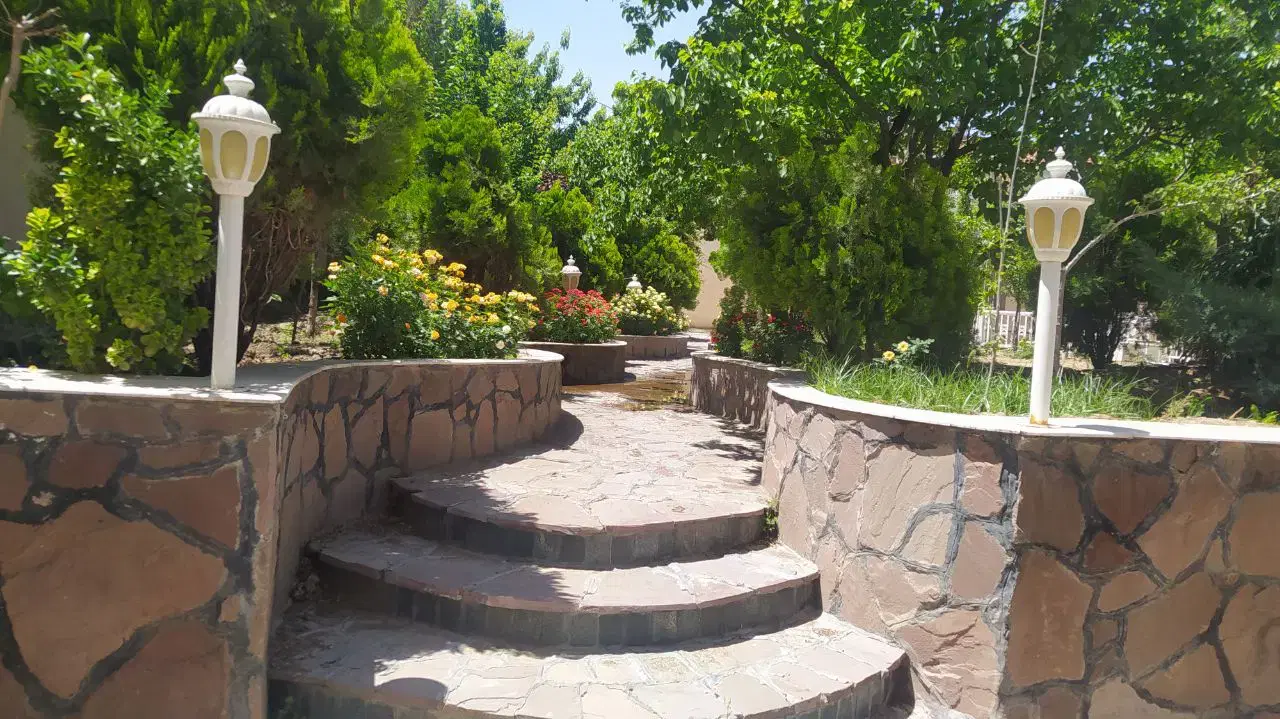 باغ ویلا