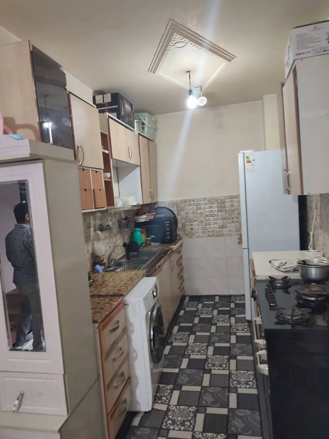 آپارتمان چهارراه صنوبر  فروشی
