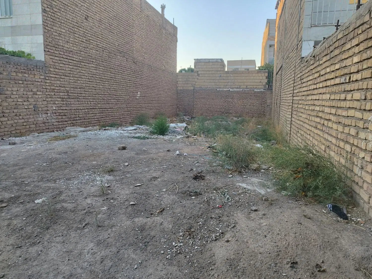 زمین مسکونی