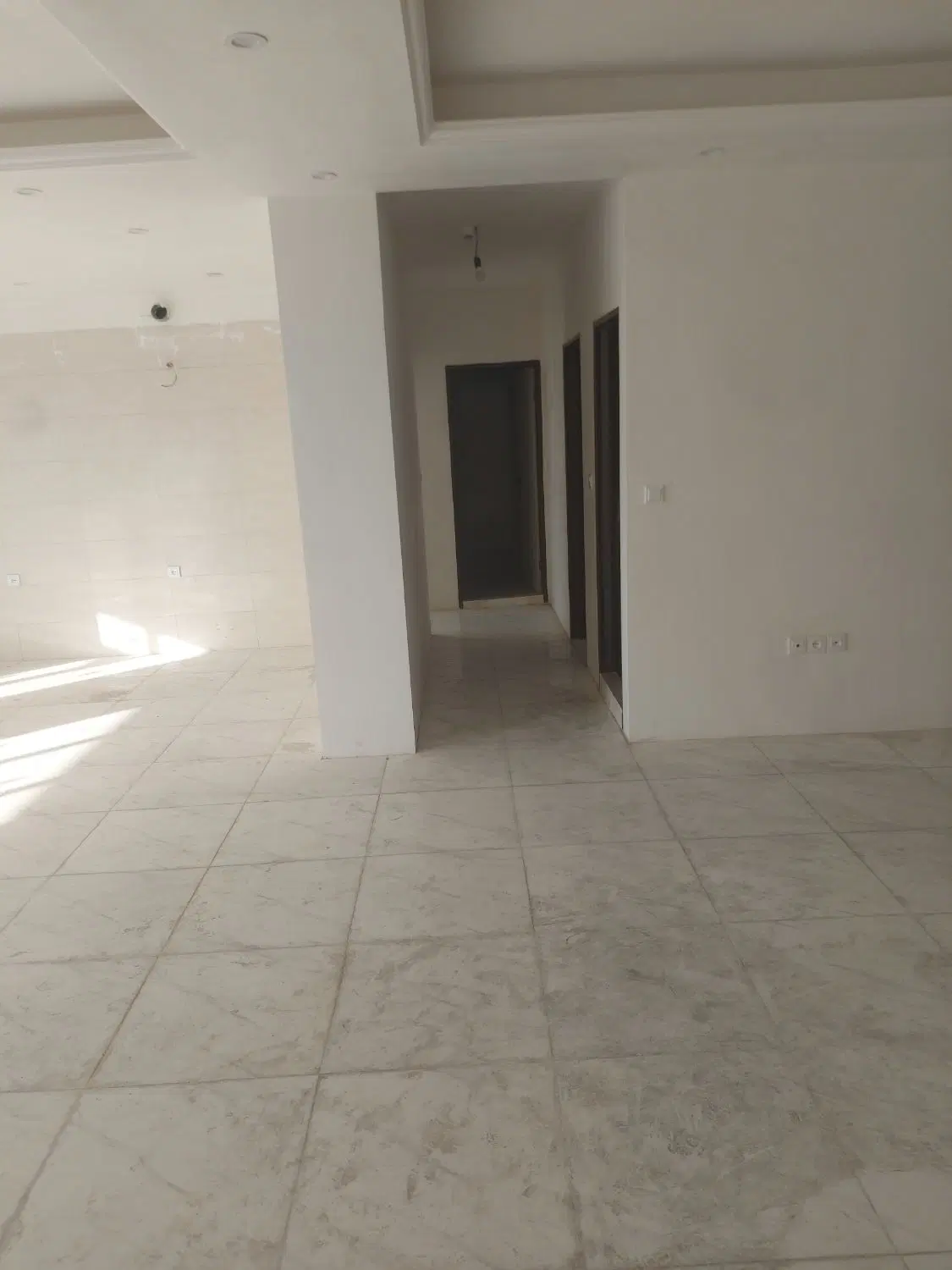 آپارتمان نوساز  ۱۳۰ متری