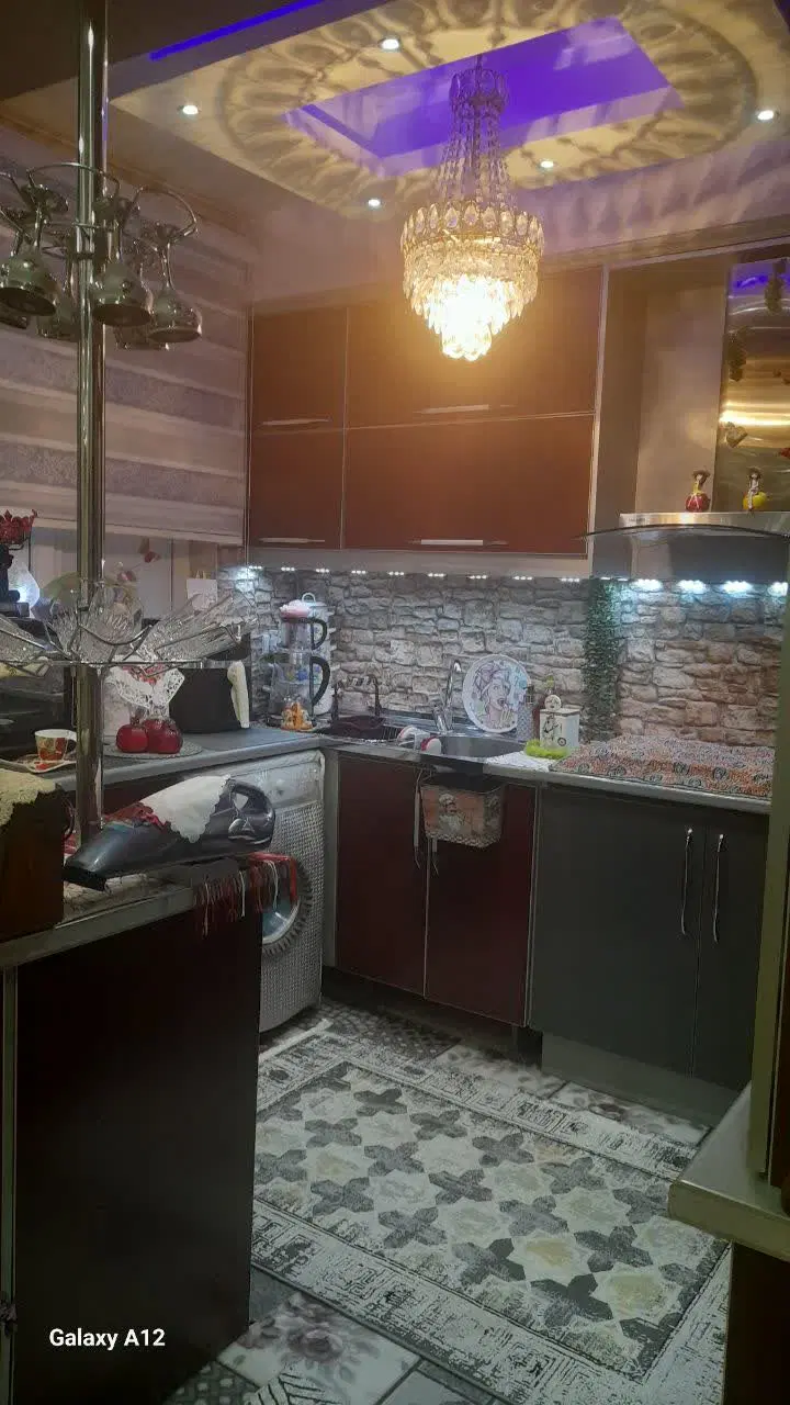 واحد‌اجاره‌ایی‌درخیابان‌امام