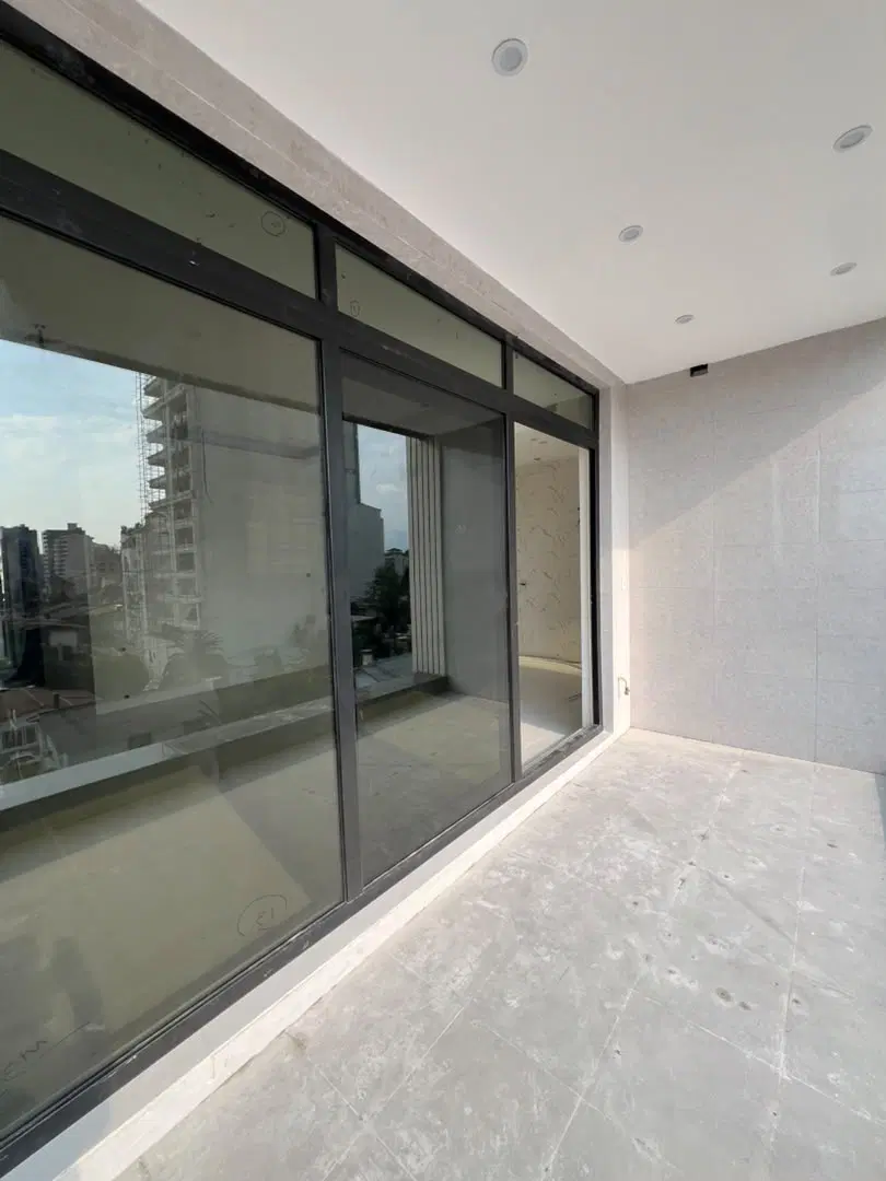 واحد ۱۰۸ متری_نوساز _تاپ لوکیشن بلوار دریا