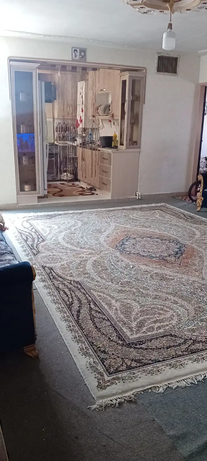 اپارتمانی جهادیه۳۴ طبقه دوم