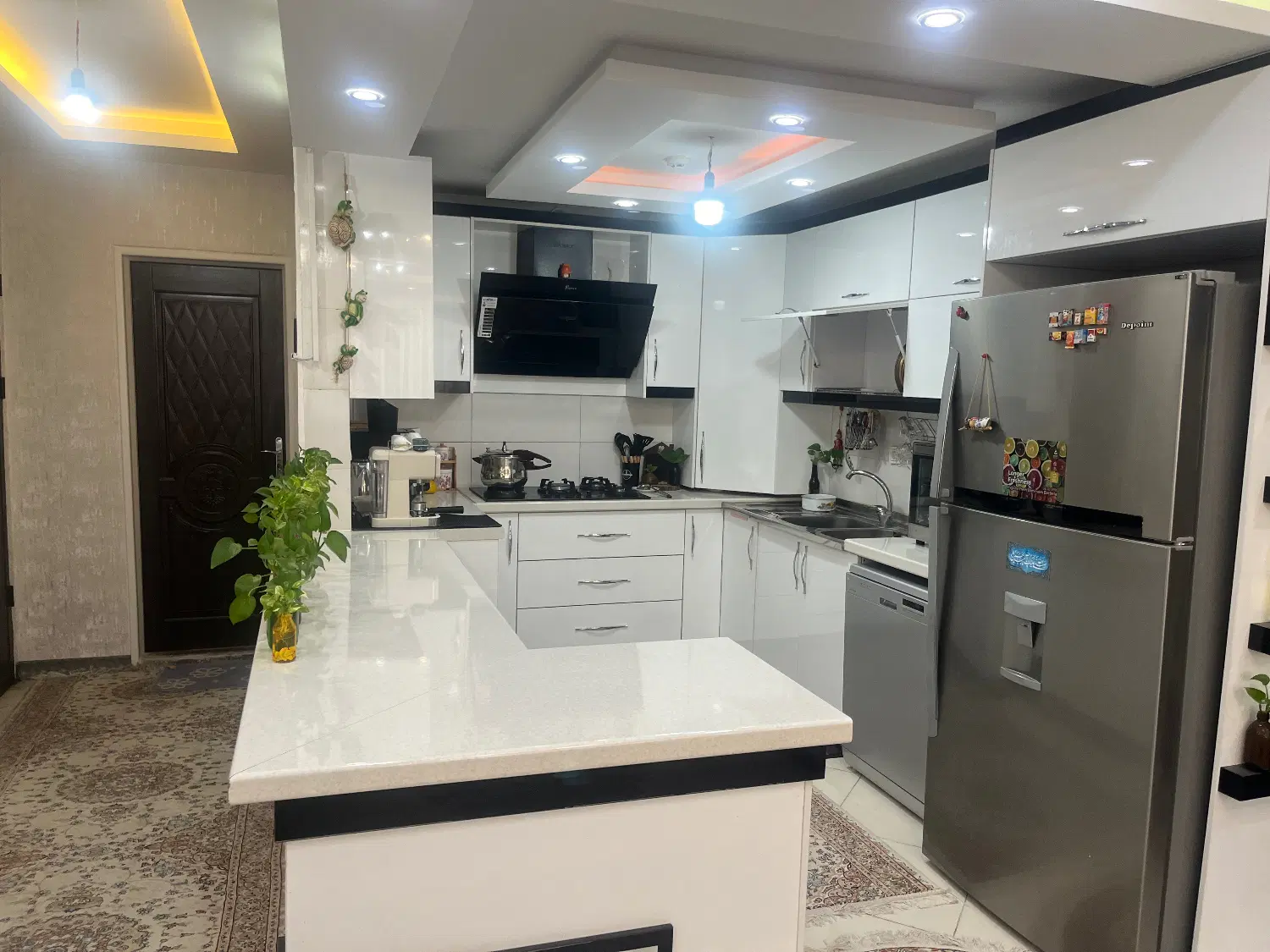 ۱۰۰ متری باغ حوض