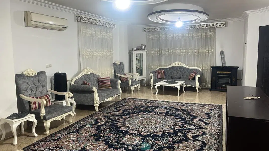 اپارتمان ۹۰ خوش نقشه در مولوی