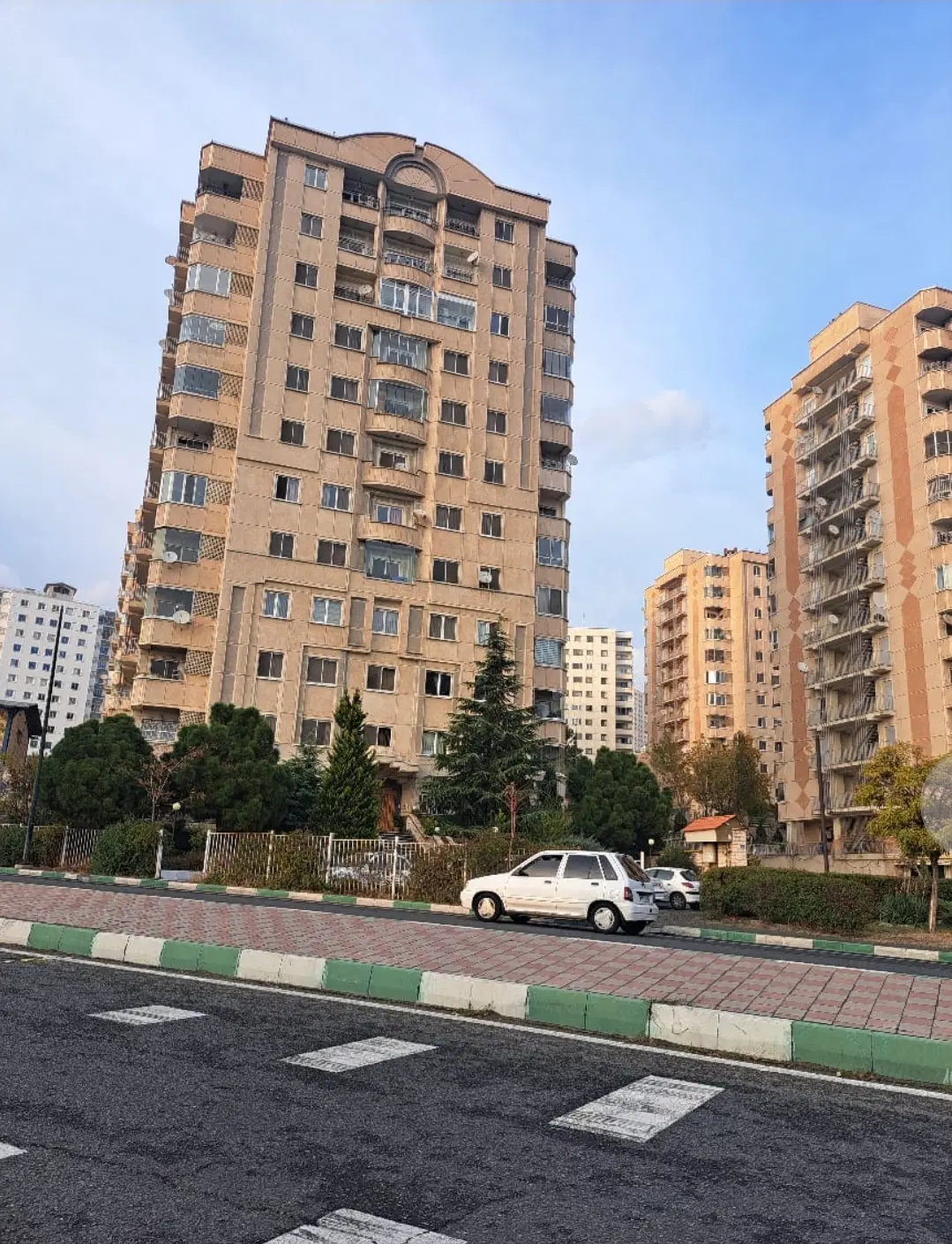 سعادت آباد بام ۸۵متر ۲خواب
