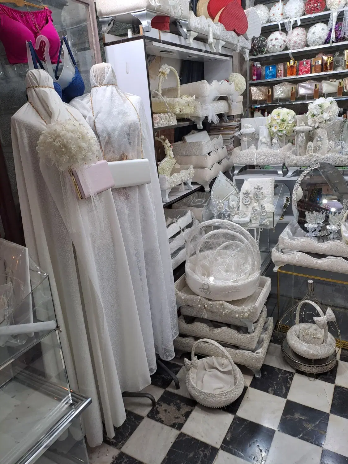 مغازه سبزمیدان