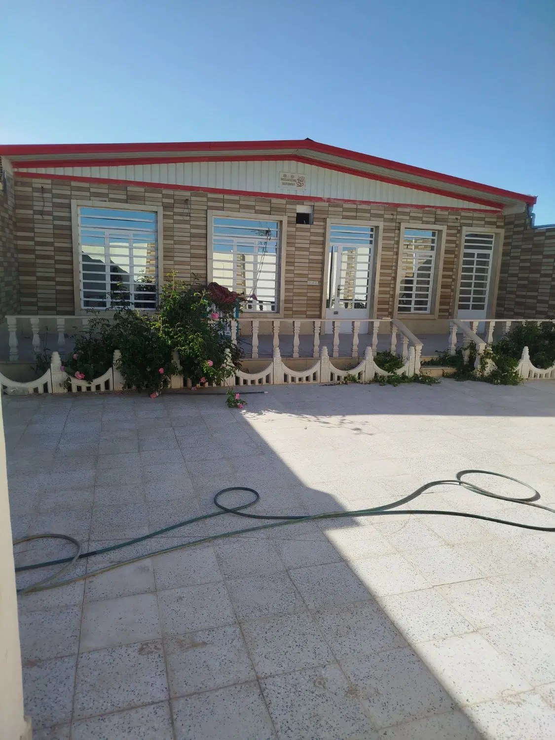 زمین فروشی