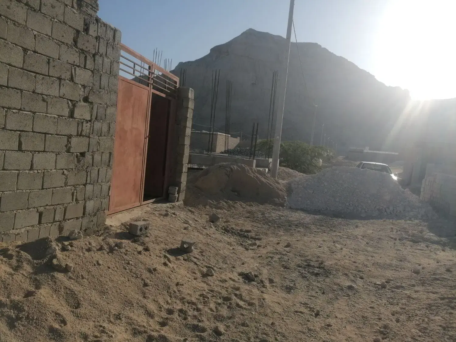 طولا 105متری نیمه کاره....