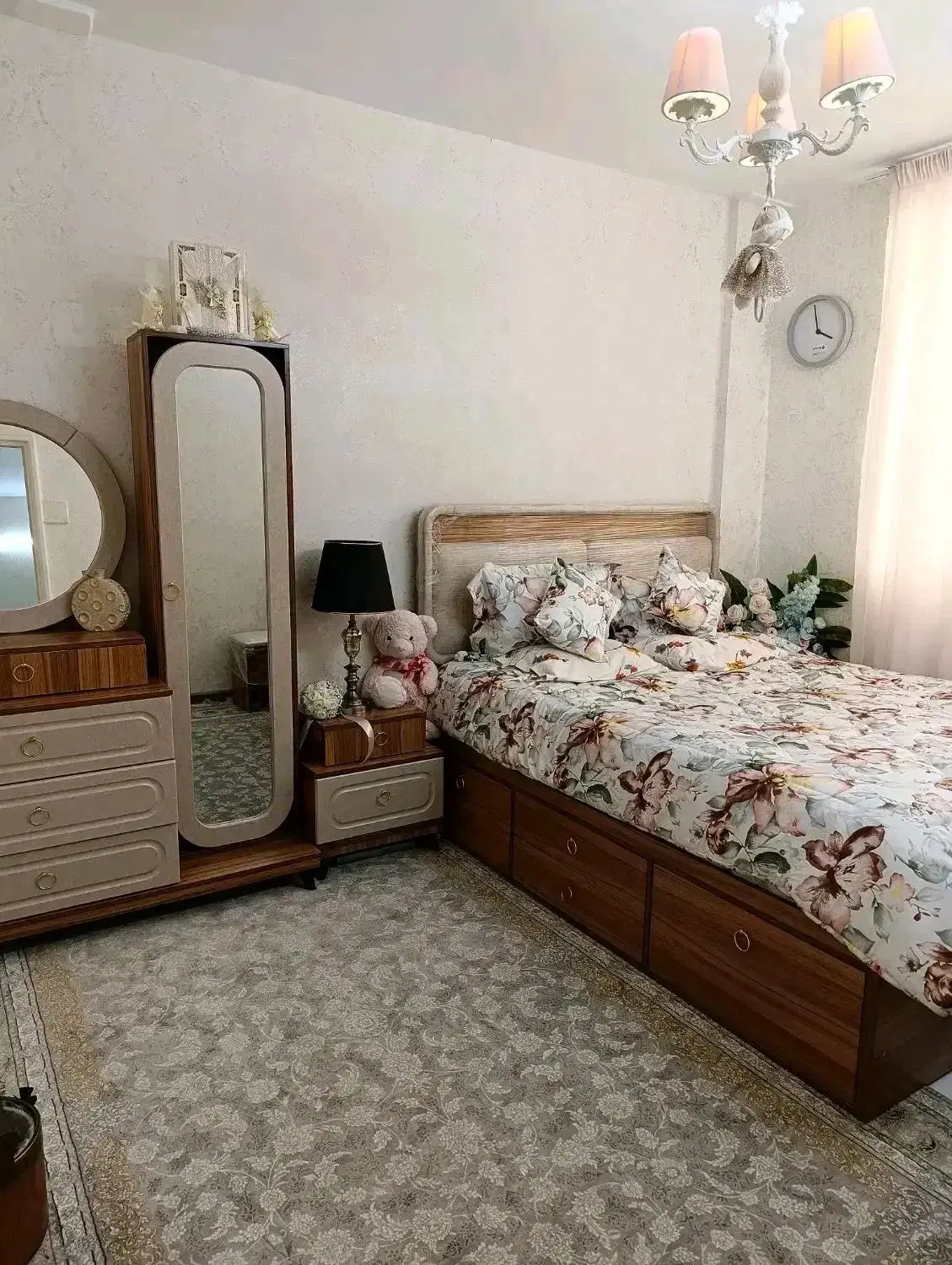 ۶۵متر_غرق نور_خوش چیدمان_پارکینگ_غرب استان تهران