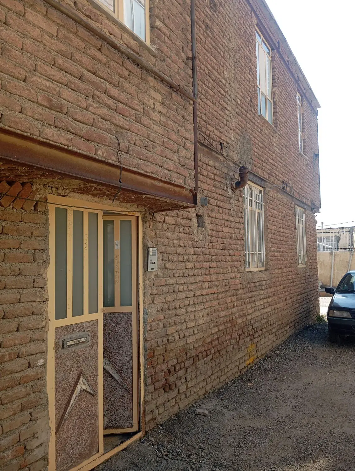 منزل مسکونی