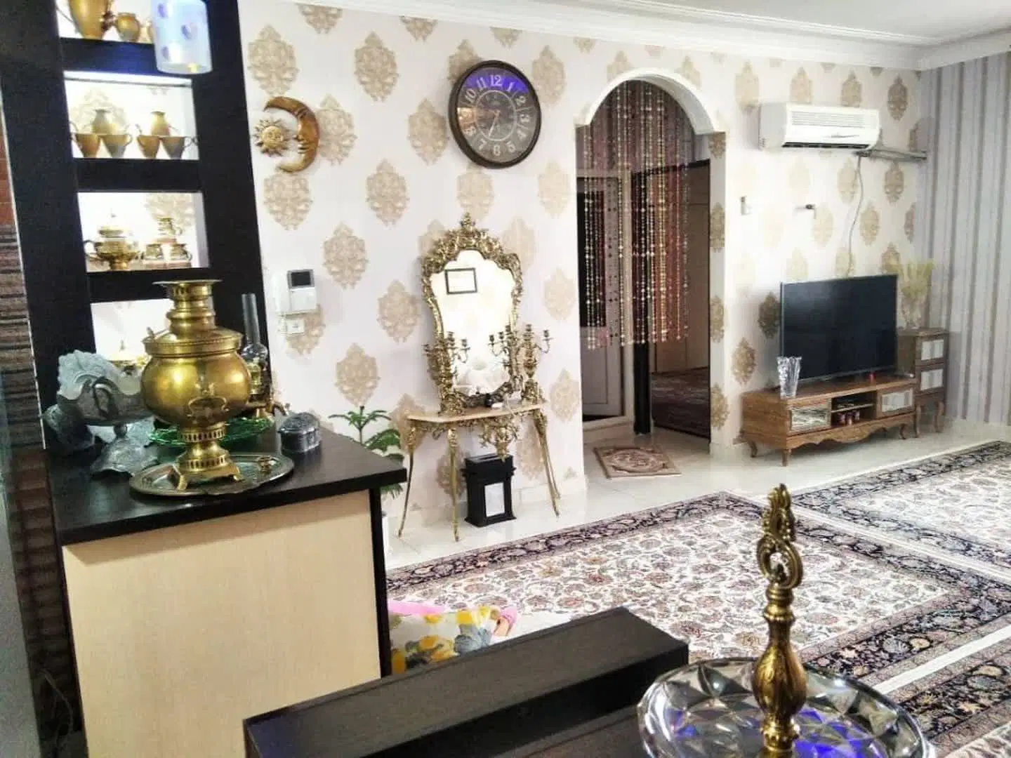 واحد 90 متری دوخوابه. الهیه