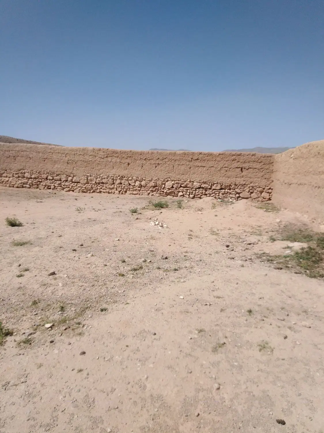 زمین کلنگی 800 متر در روستای هندل آباد