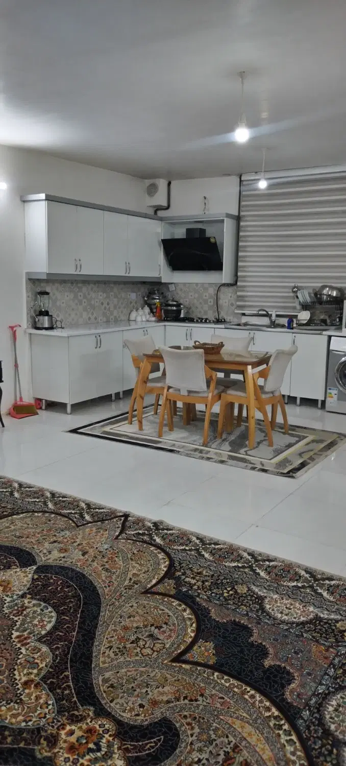 فروش یه واحد خانه به متراژ 75 مار زیر بنا