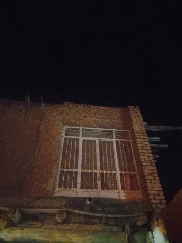 خانه دو تا اتاق  حیاط مشترک