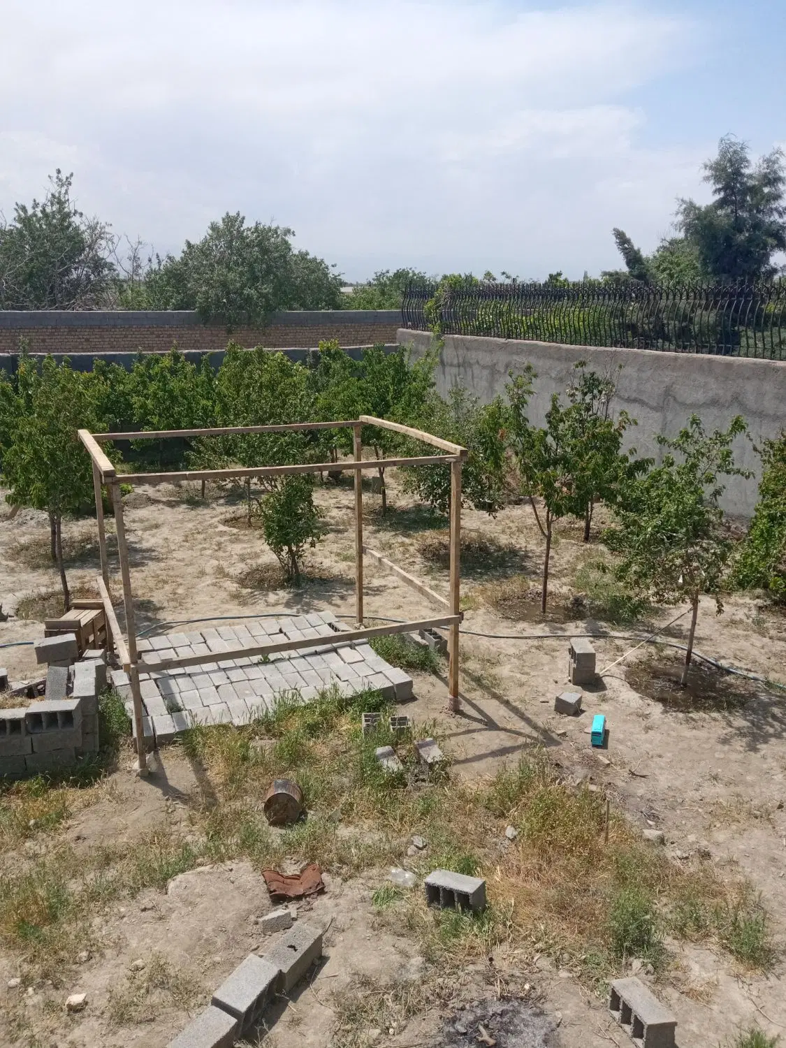 باغ روستای عشق آباد