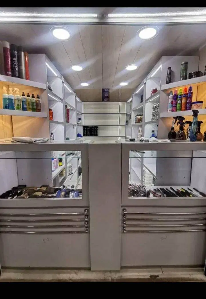 مغازه فروشی