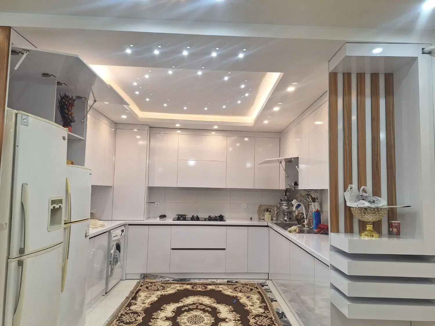 خانه ویلایی و۲عددمغازه خ گاز نایسر