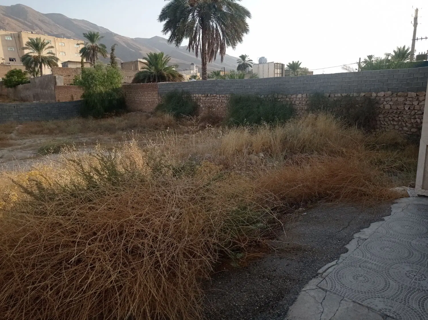 فروش زمین درب ساخت