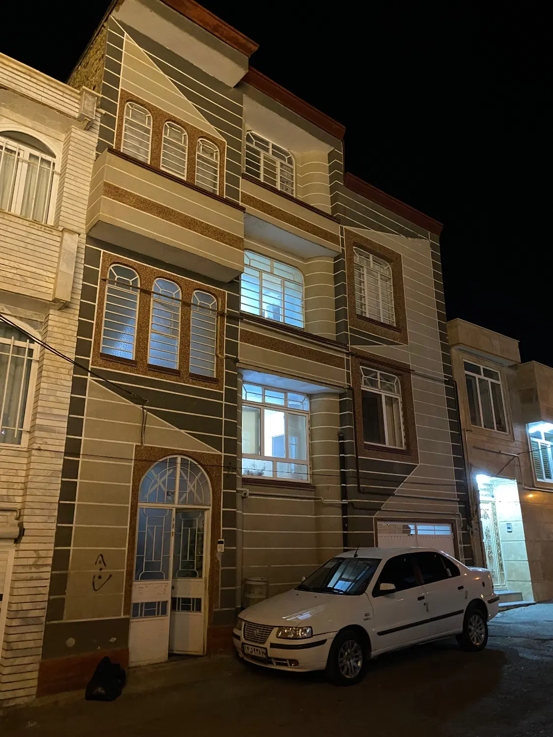 خانه مسکونی شهرک ایثار فرخی