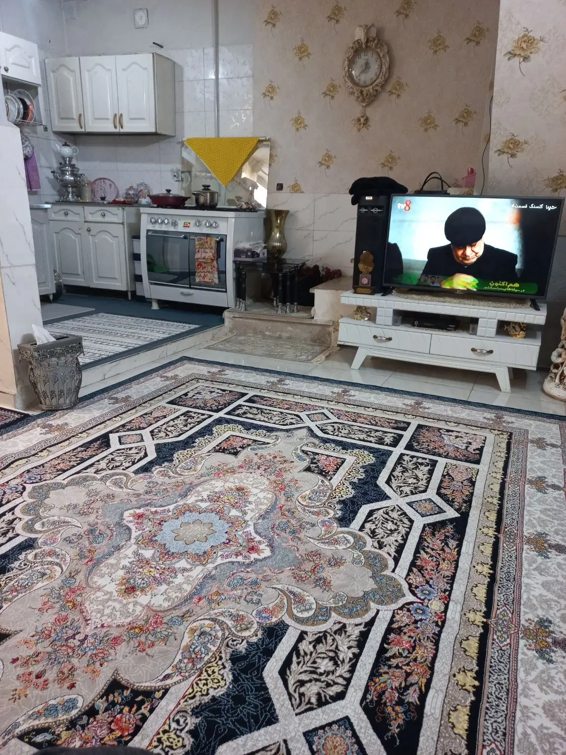 ۴۶ متری