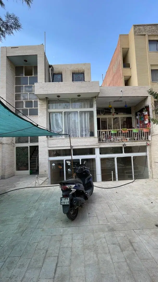 اجاره منهای ۶۰ ویلایی۳ خواب ۲۰۰ متر