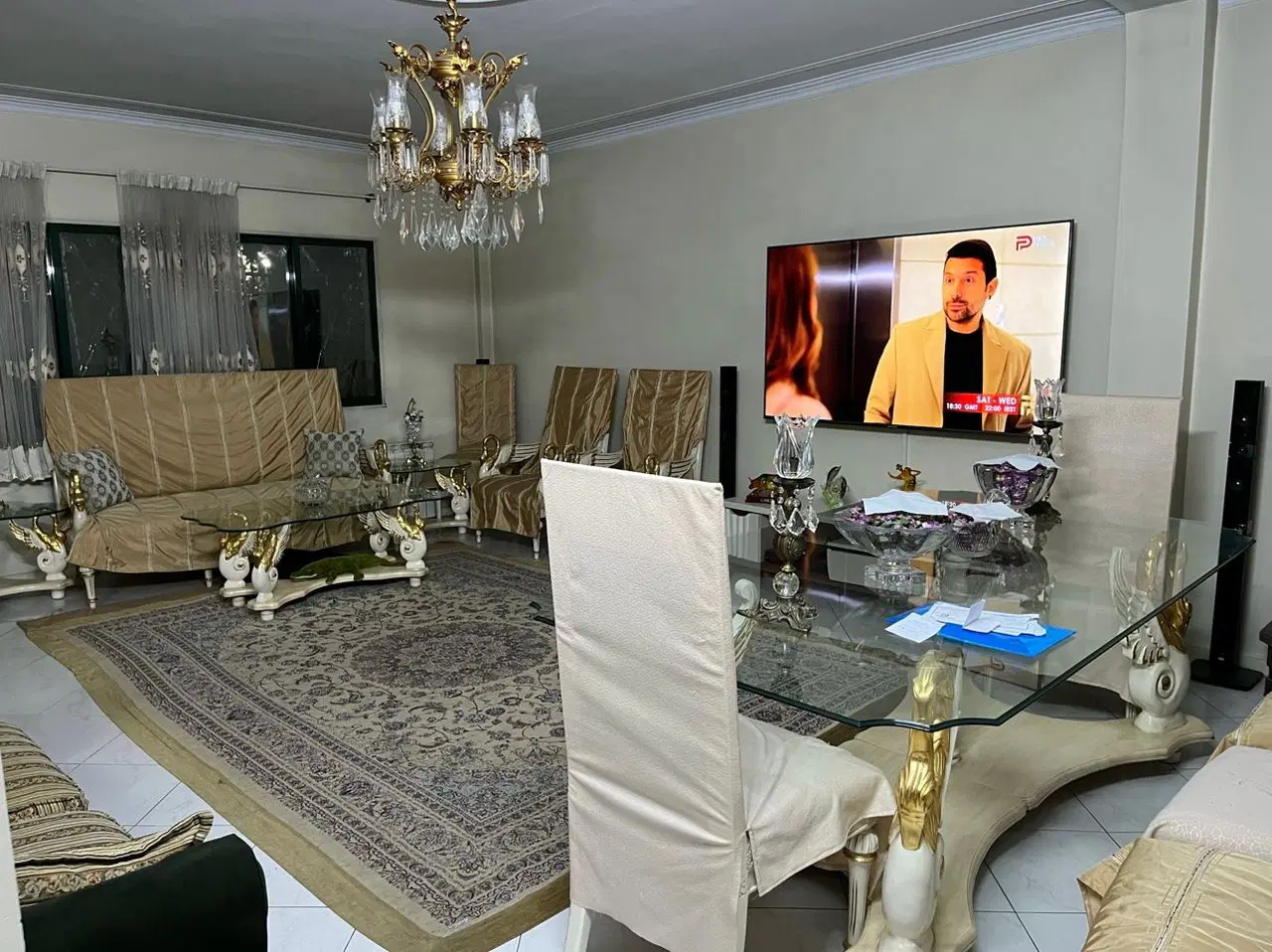 آپارتمان سه خوابه با پارکینگ