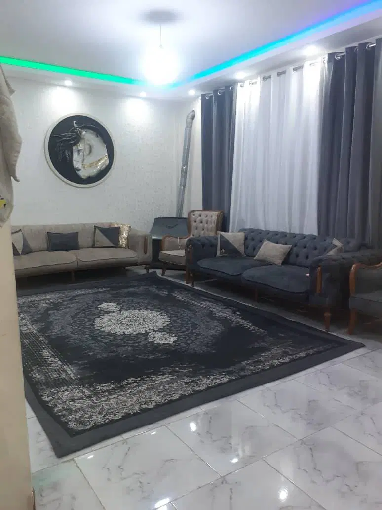 ۶۵ متر شیک حیاط خلوت دار