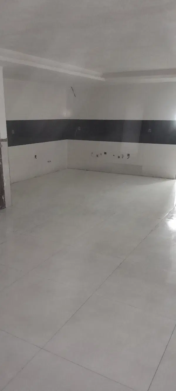 اجاره منزل همکف نوساز دربست با پارکینگ