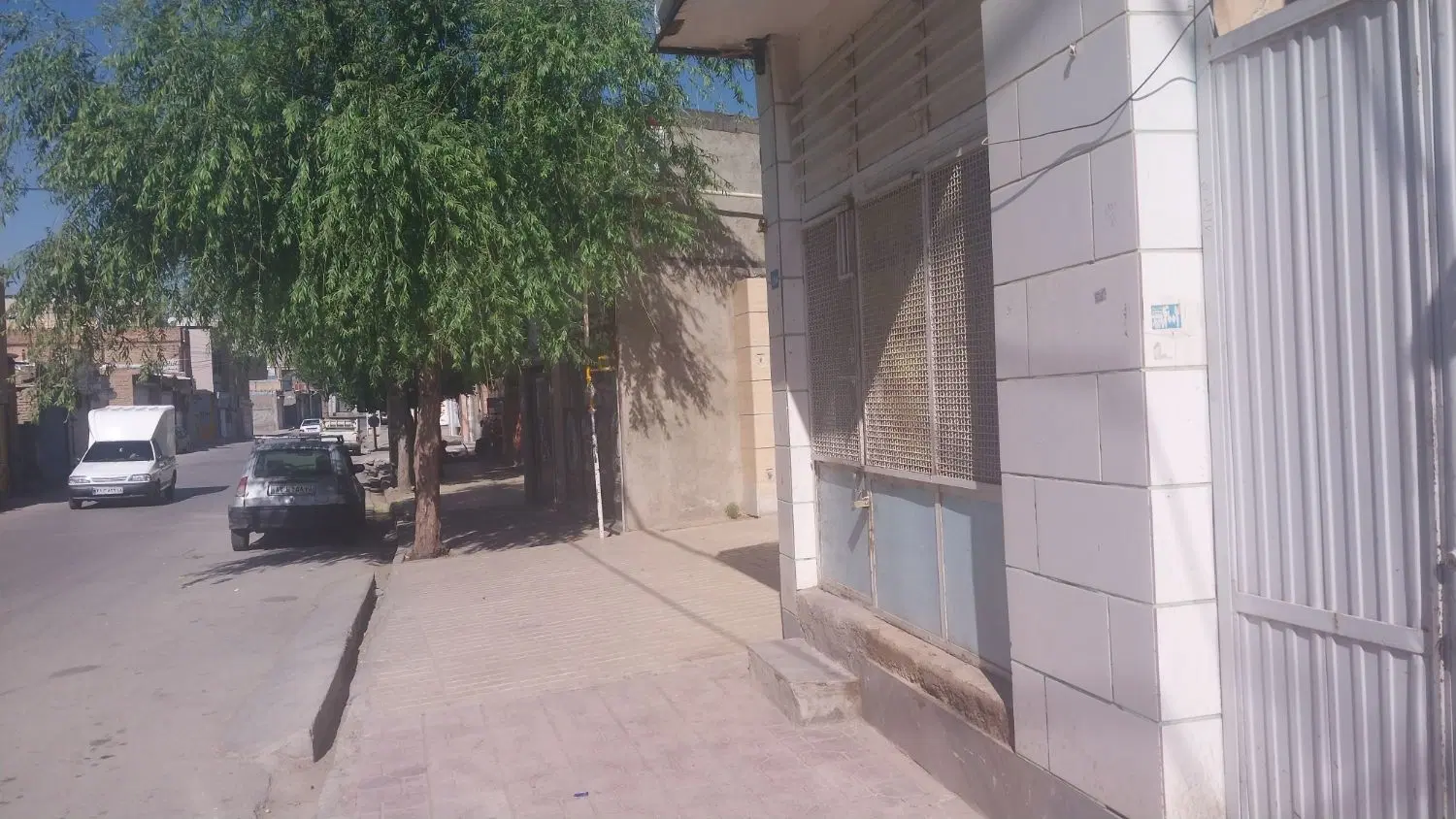 خانه‌ویلای‌بهرخیابان