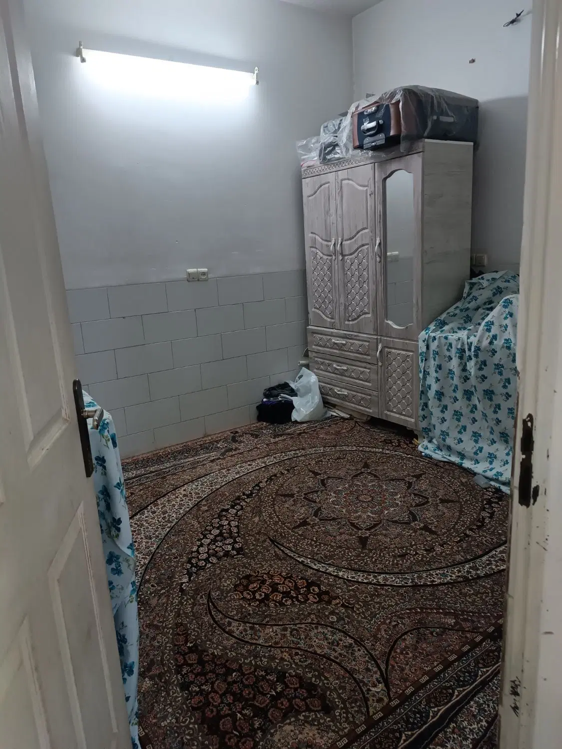 دوطبقه تجاری ومسکونی  کوچه۸۲اسکان