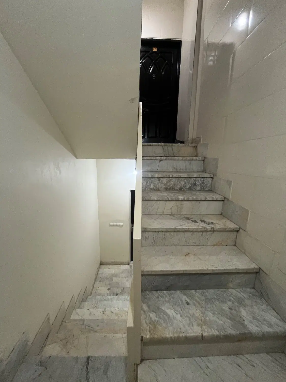 کوچه صالحی رودکی بالای سپه 36_54