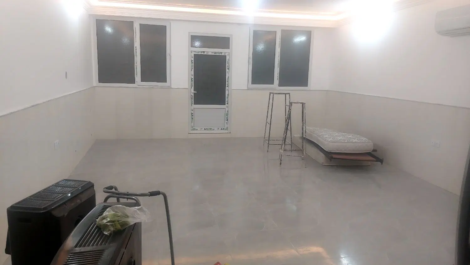 طبقه بالای همکف