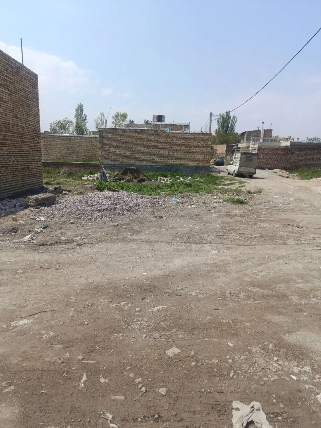 زمین مسکونی