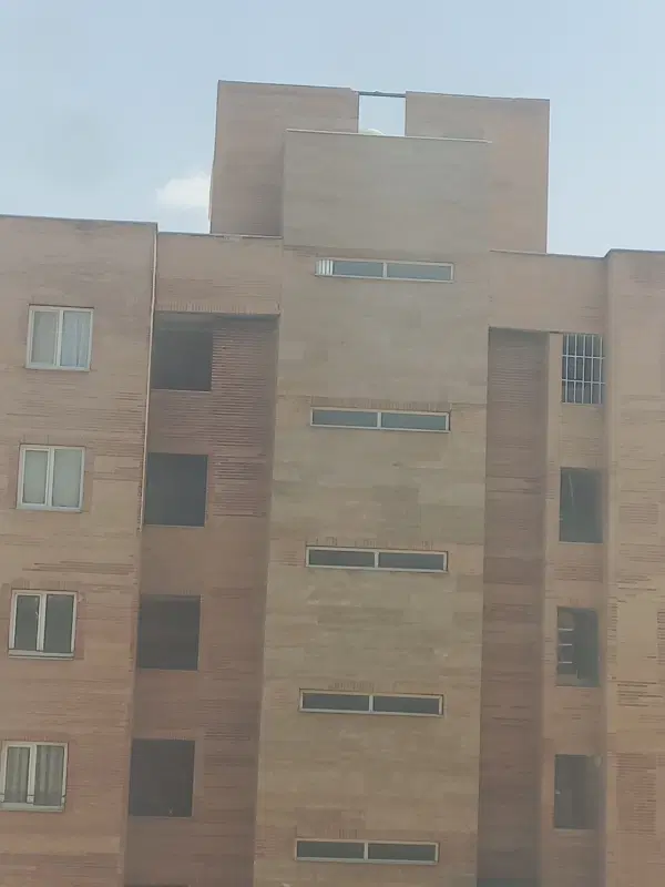نیازمند ب هم خانه ای خانم