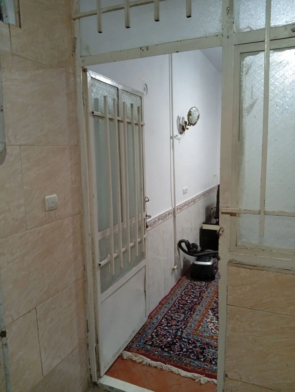 خانه ویلایی جلو قواره