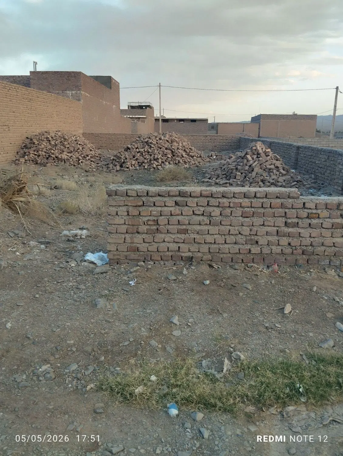زمین نصرت آباد