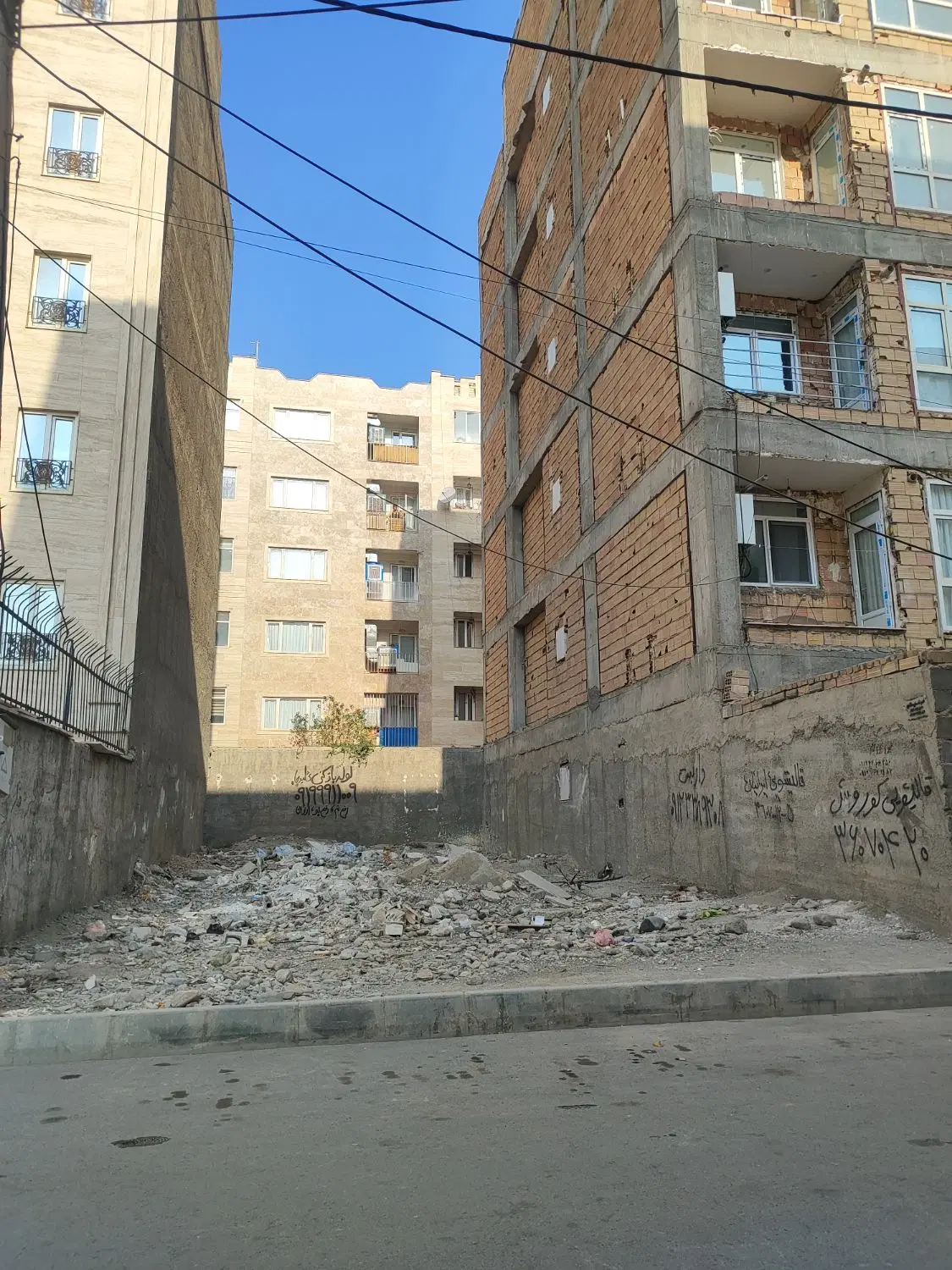 زمین باغ دادگر
