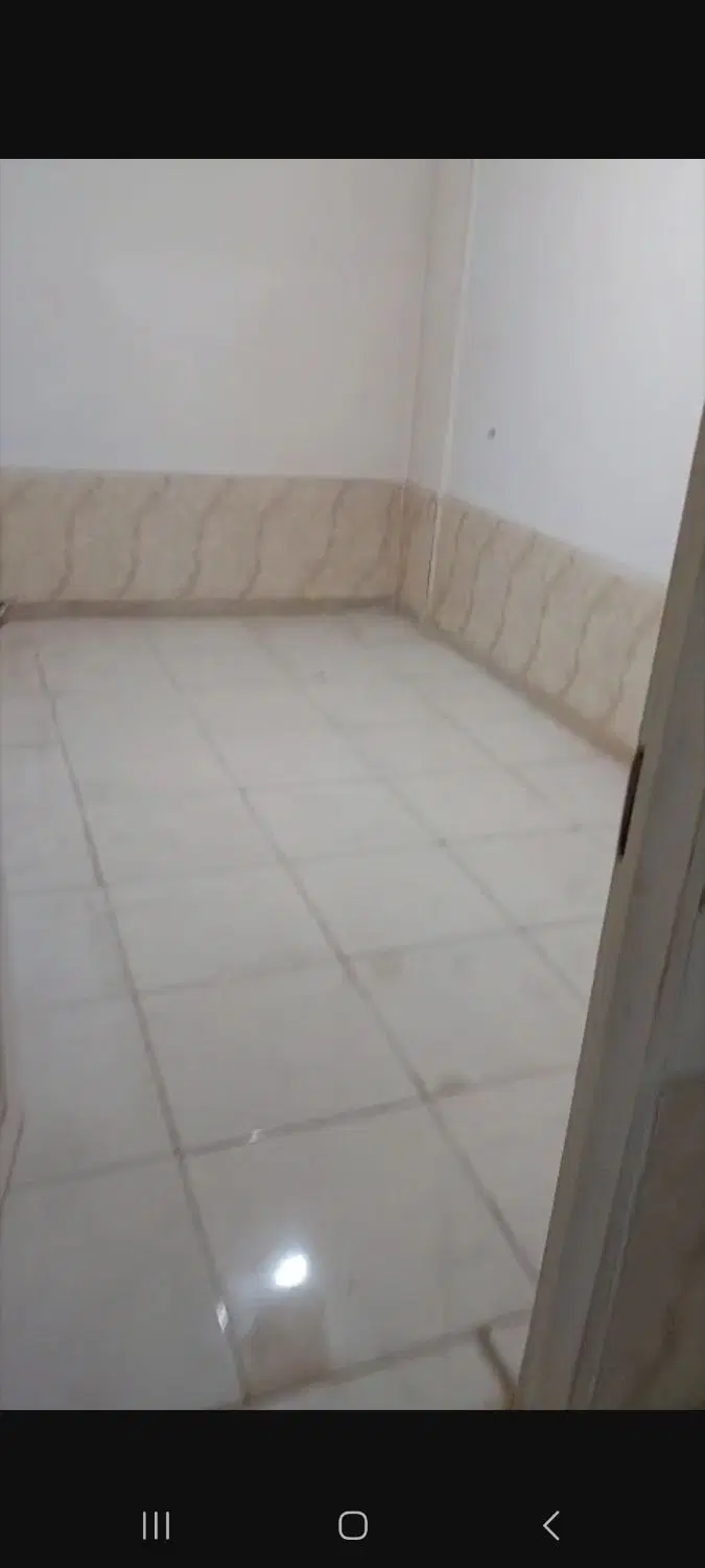 یک واحد آپارتمان طبقه همکف