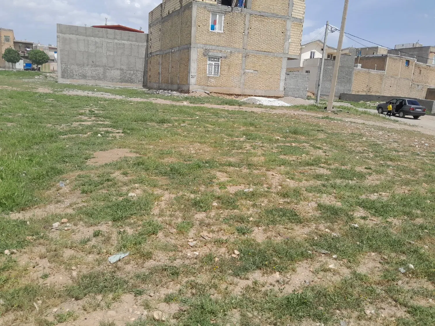 فروش زمین مسکونی  وام دار