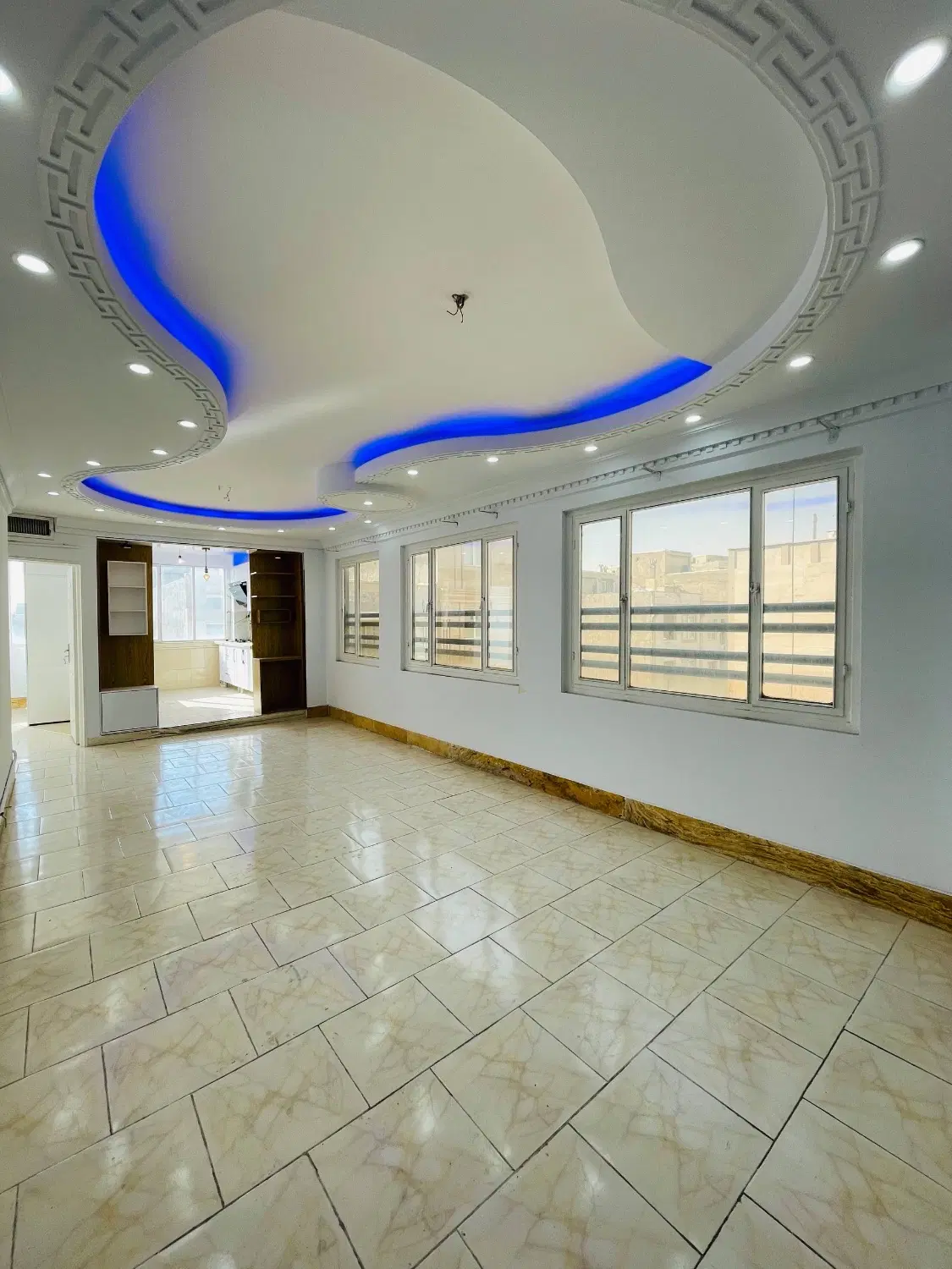 ۵۰متر_سنددار_پارکینگ_نورگیر_انباری داره