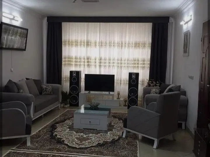 همخونه میخوام ایرانی یا اتباع