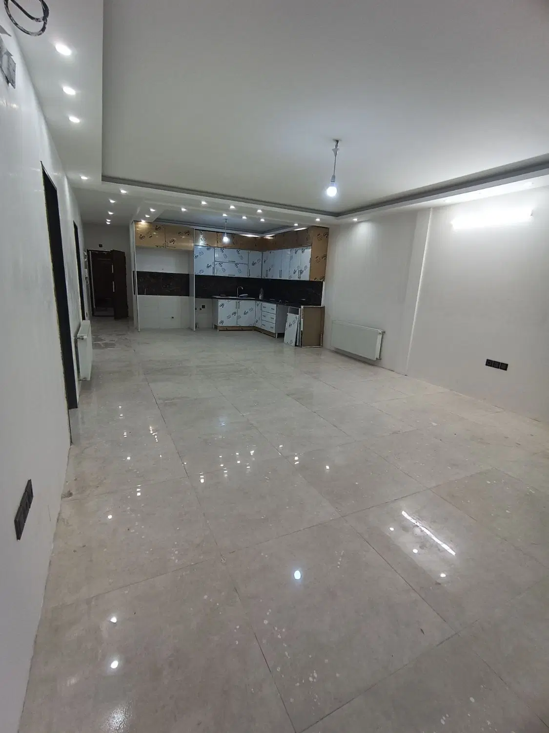 ۱۳۰متری فول امکانات ۳خواب