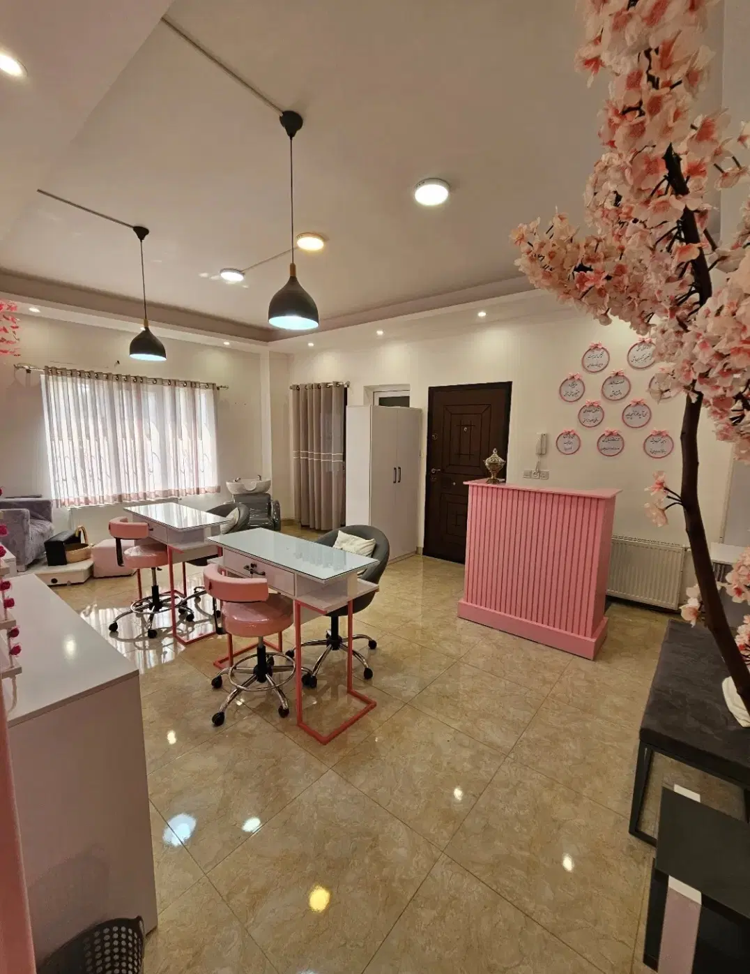 واگذاری سالن زیبایی