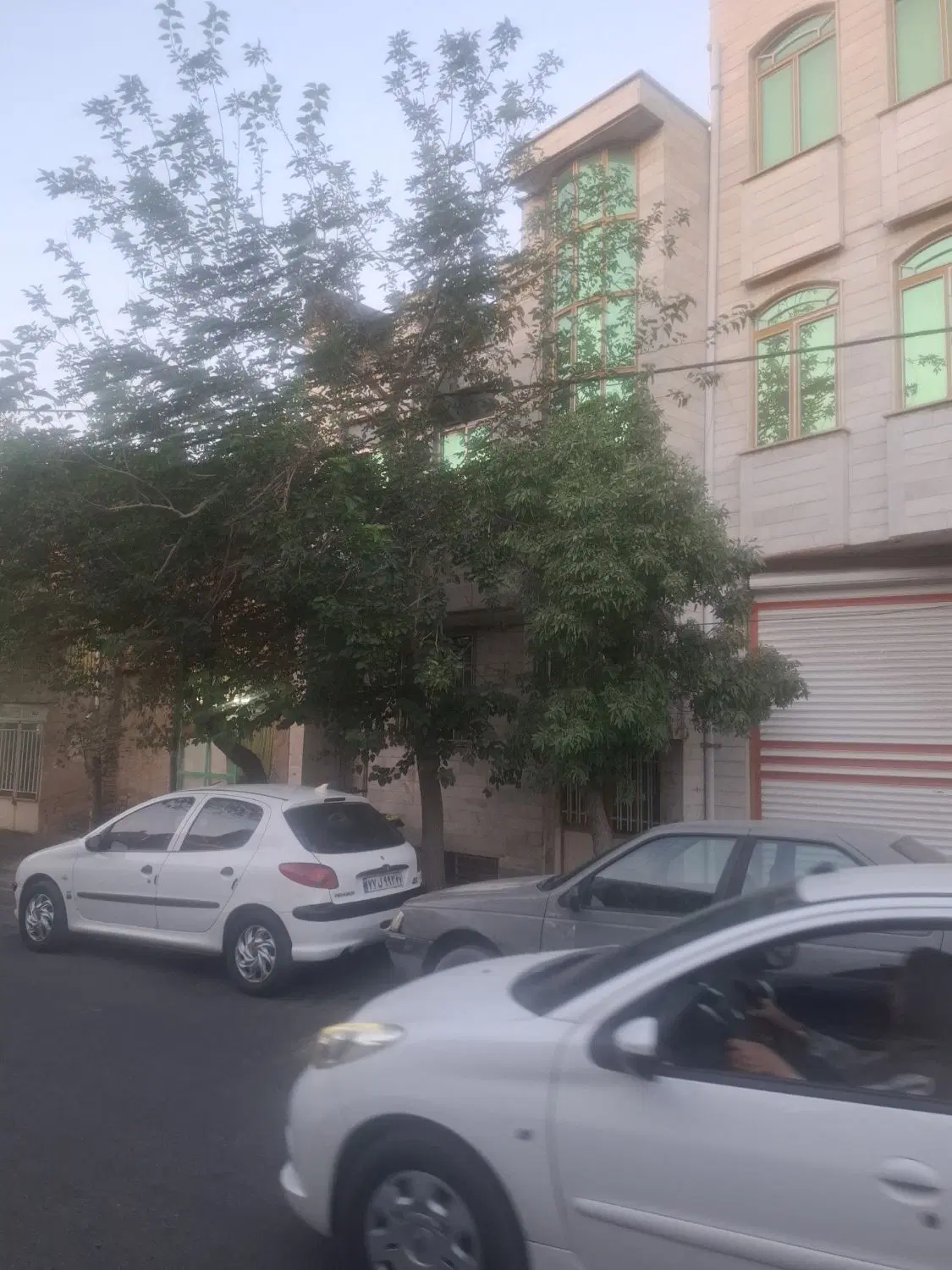 خونه مستقل دوطبقه ویک زیر زمین