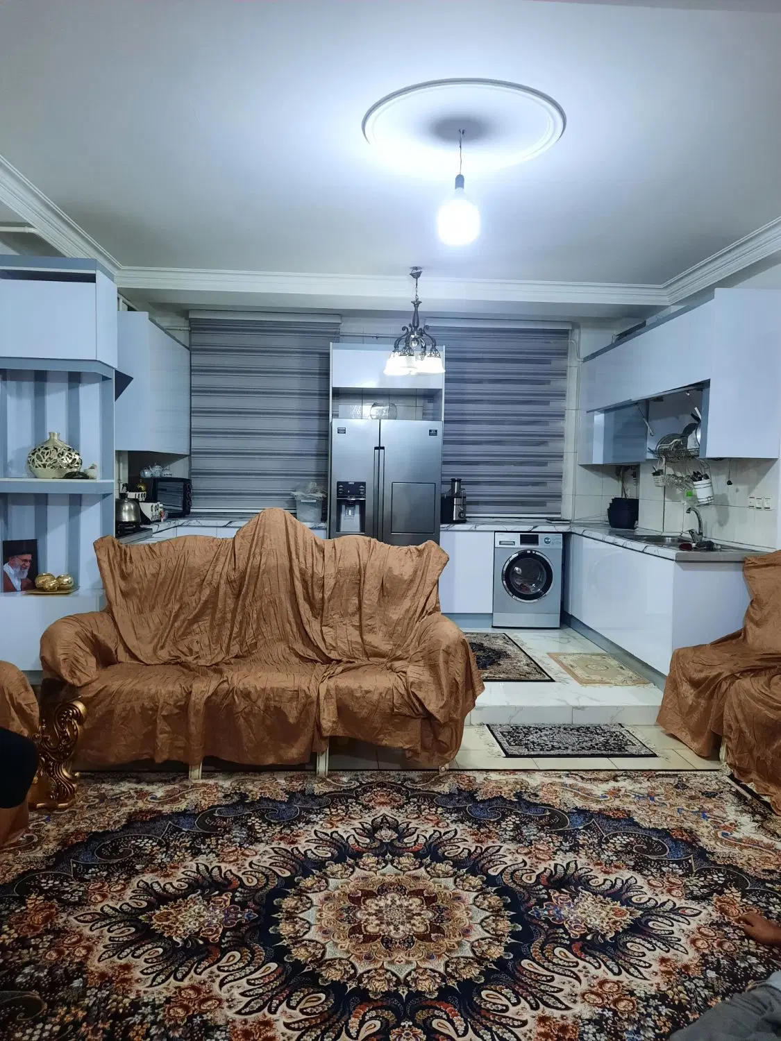اپارتمان ۱۰۰ متری طبقه اول رو به نما