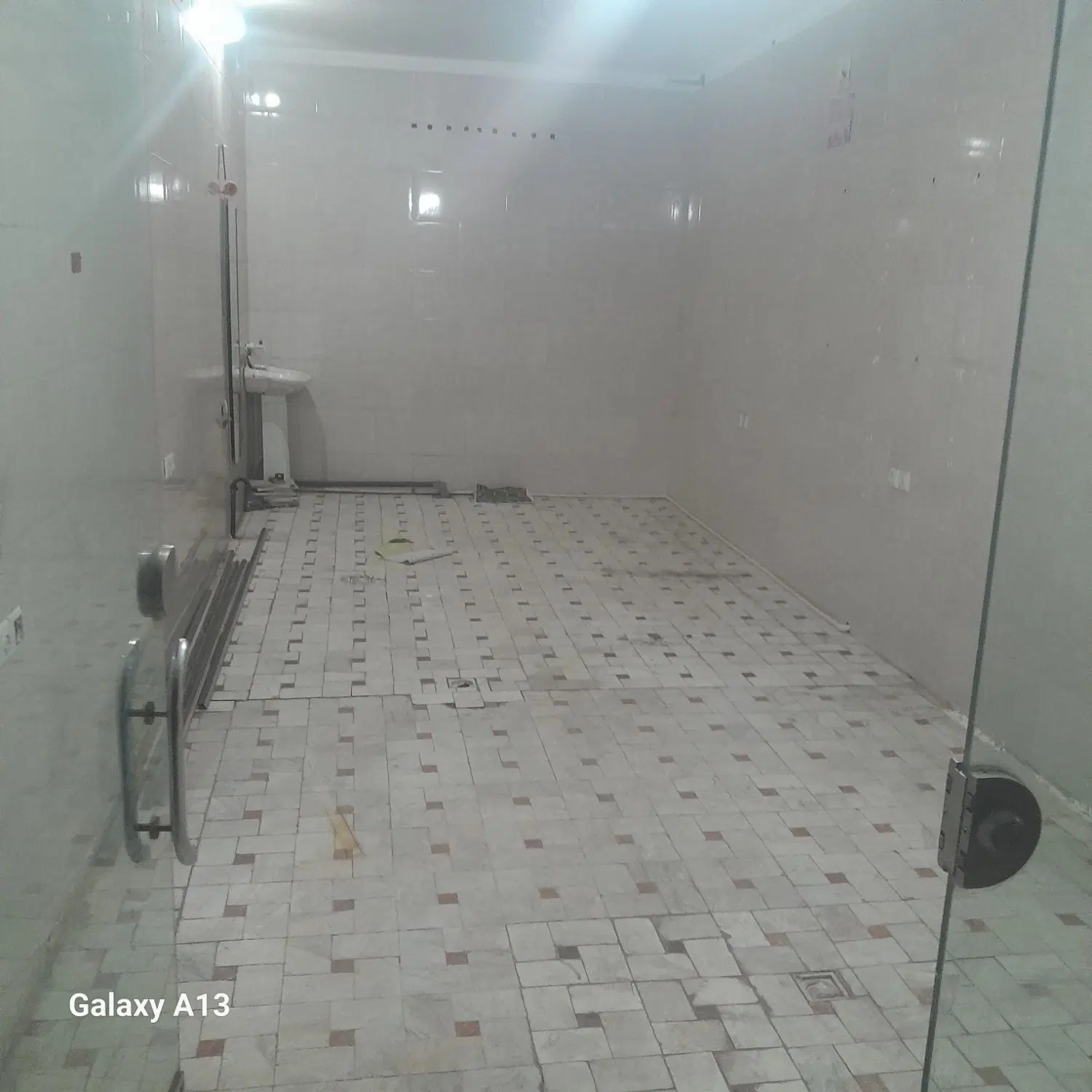 مغازه اجاره ای ۱۰ متری امیرامونین