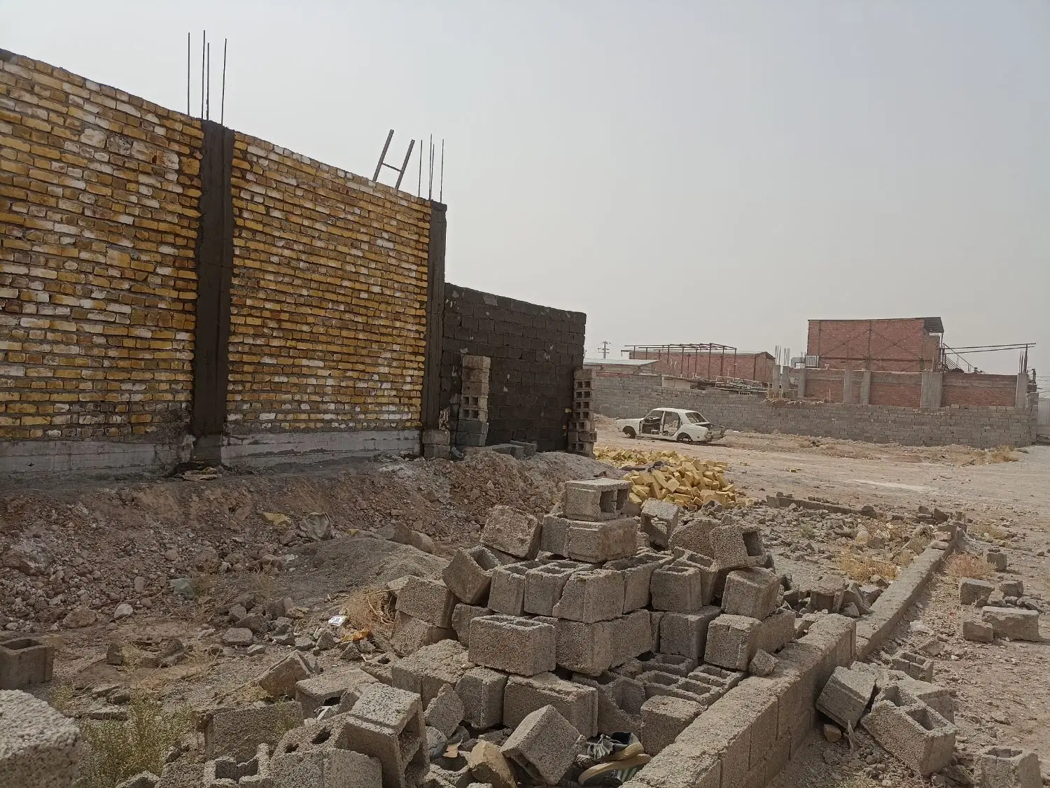 خانه فروشی نیمه ساز