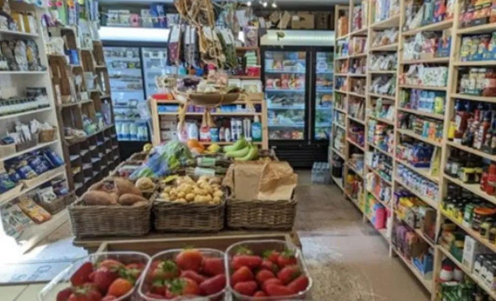 اجاره مغازه ابتدای خیابان اشکبوس نادری