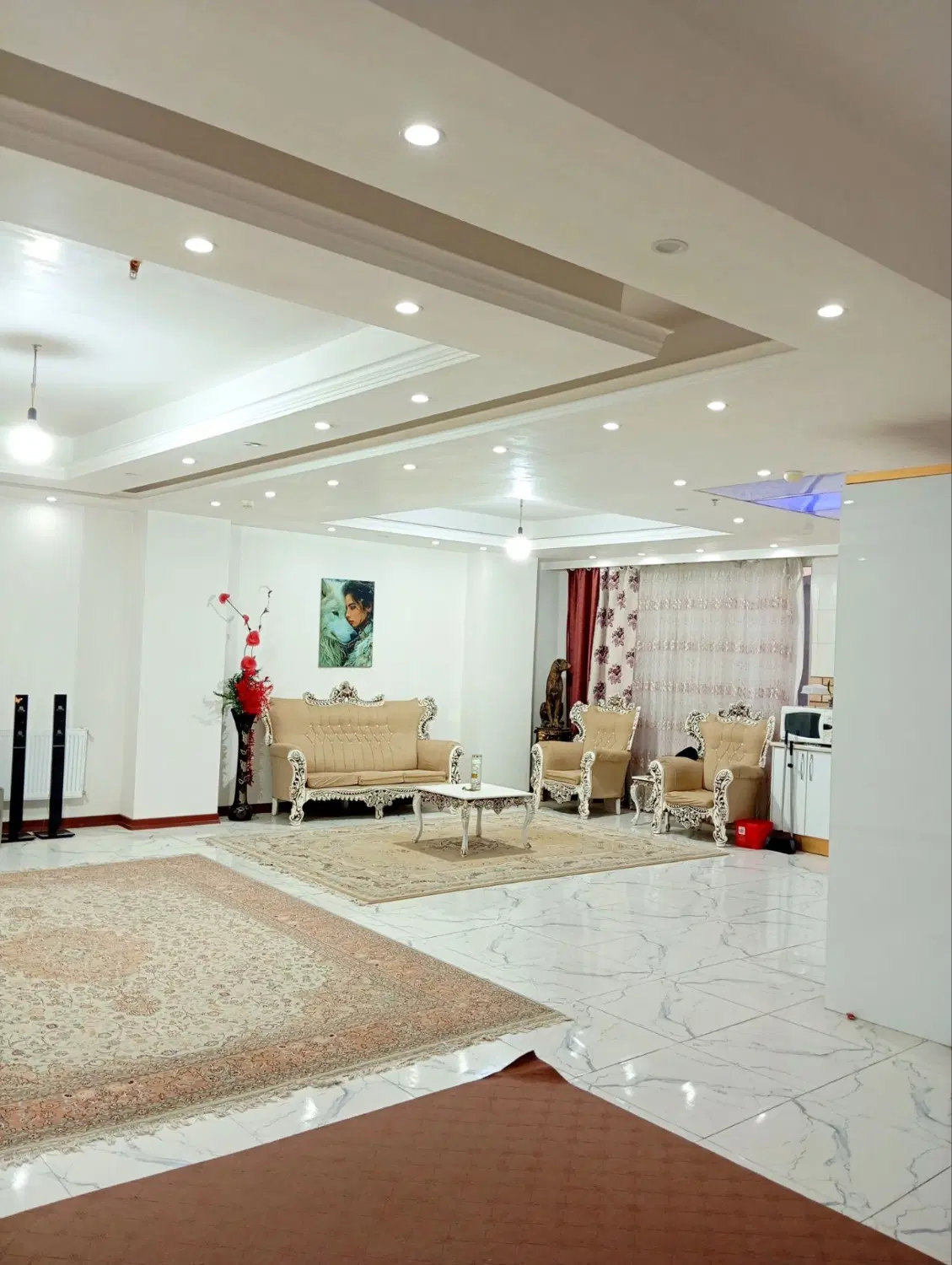 ۱۲۰متر۲خوابپارکینگدار فروشنده واقعی بدون پرتی تمیز